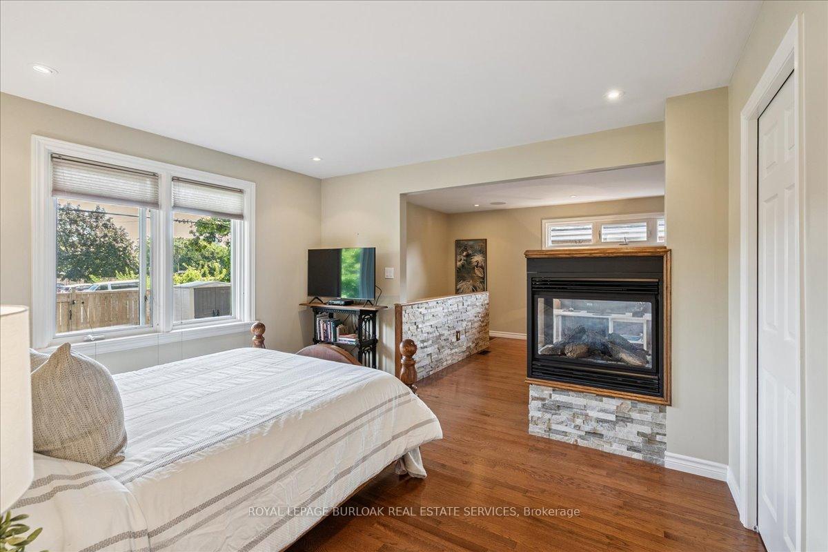Photo 13 of 1424 Alfred Crescent, Burlington, Brant — HOMEH