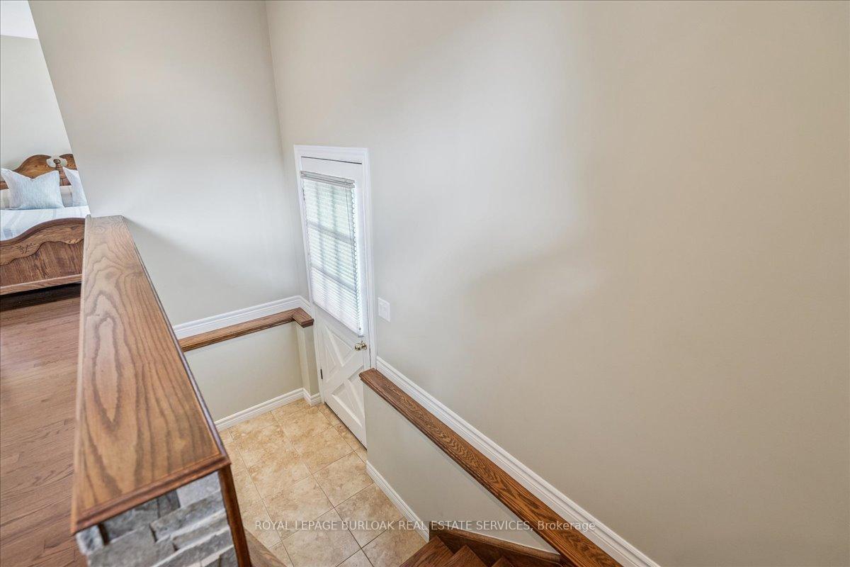 Photo 15 of 1424 Alfred Crescent, Burlington, Brant — HOMEH
