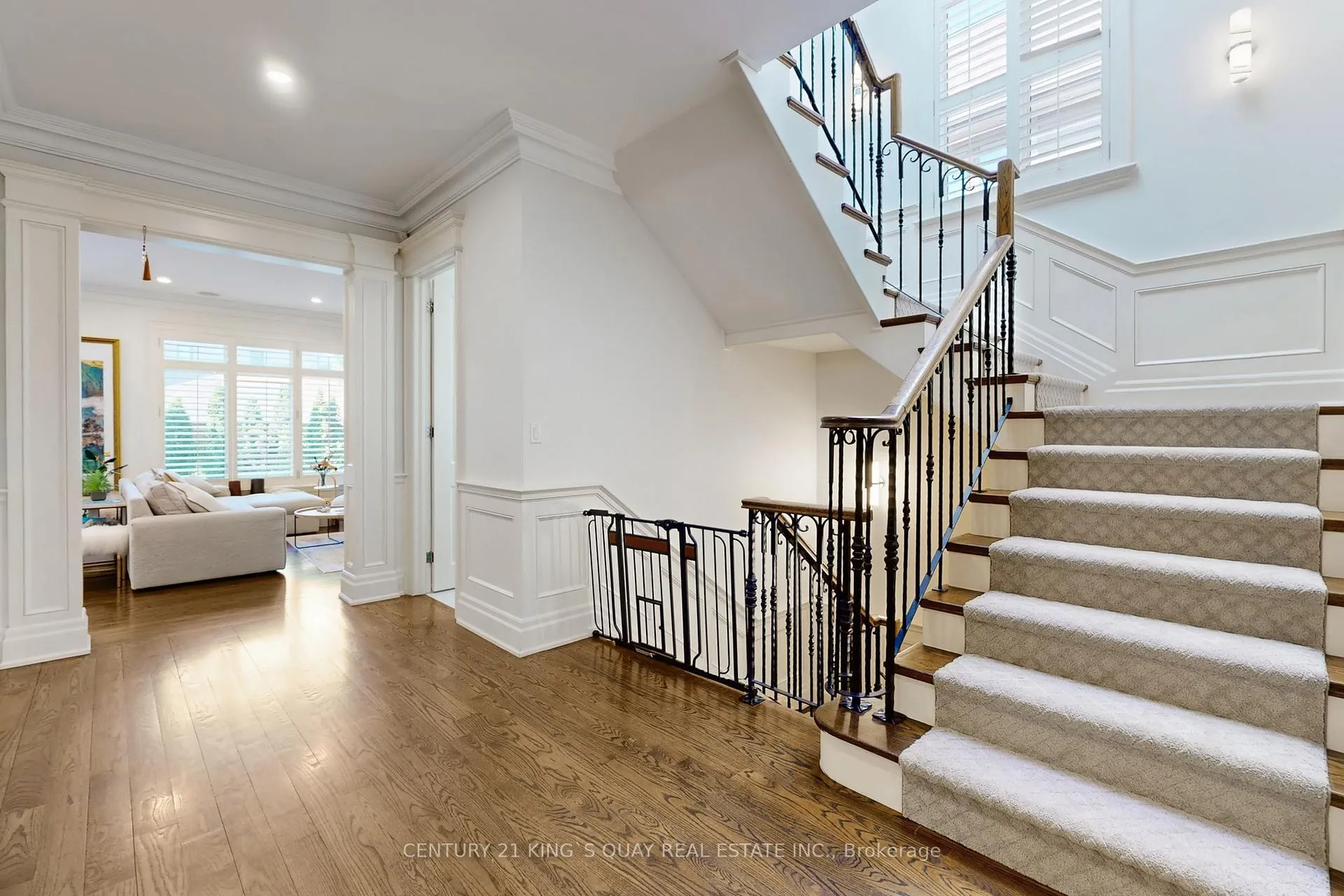 Photo 22 of 488A Fairlawn Avenue, Toronto, Bedford Park-Nortown — HOMEH