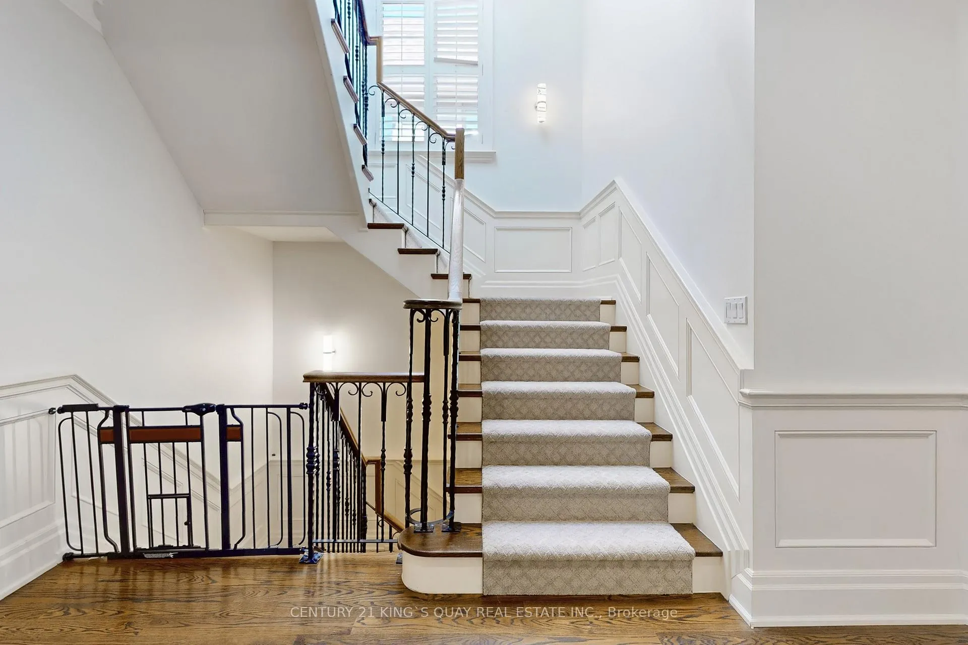 Photo 23 of 488A Fairlawn Avenue, Toronto, Bedford Park-Nortown — HOMEH