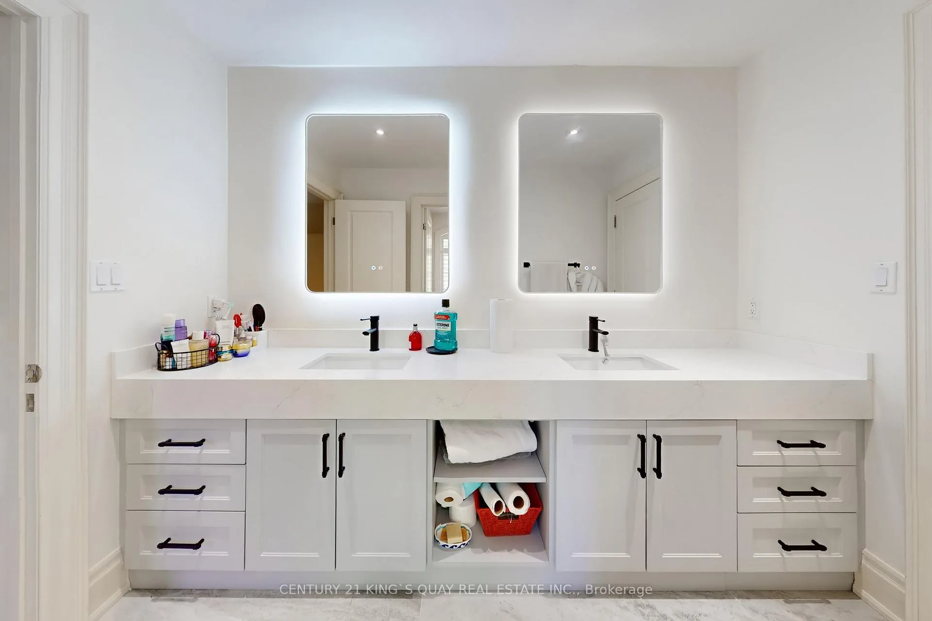 Photo 26 of 488A Fairlawn Avenue, Toronto, Bedford Park-Nortown — HOMEH