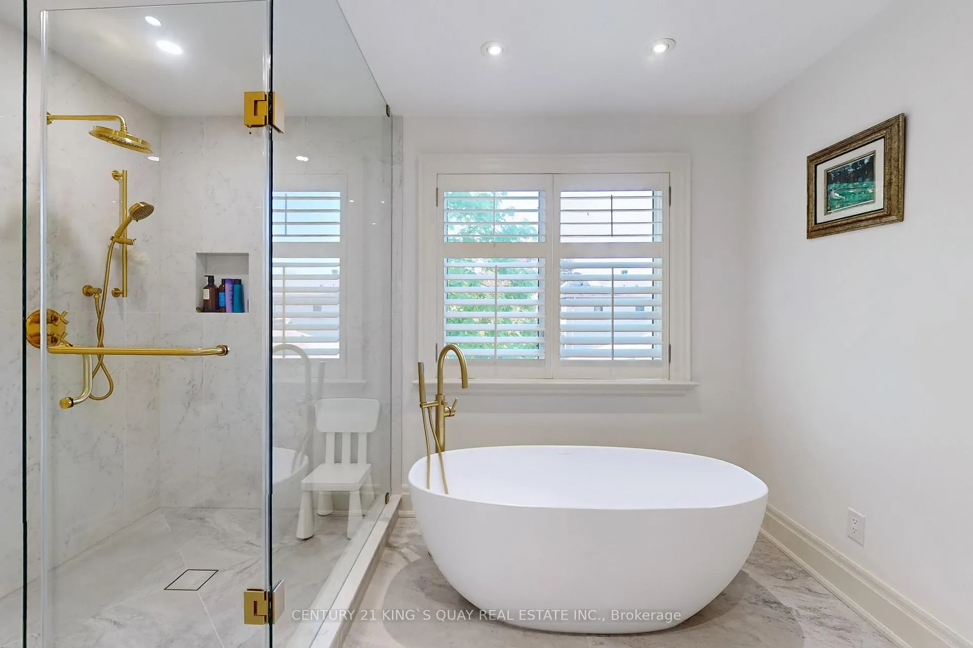 Photo 32 of 488A Fairlawn Avenue, Toronto, Bedford Park-Nortown — HOMEH