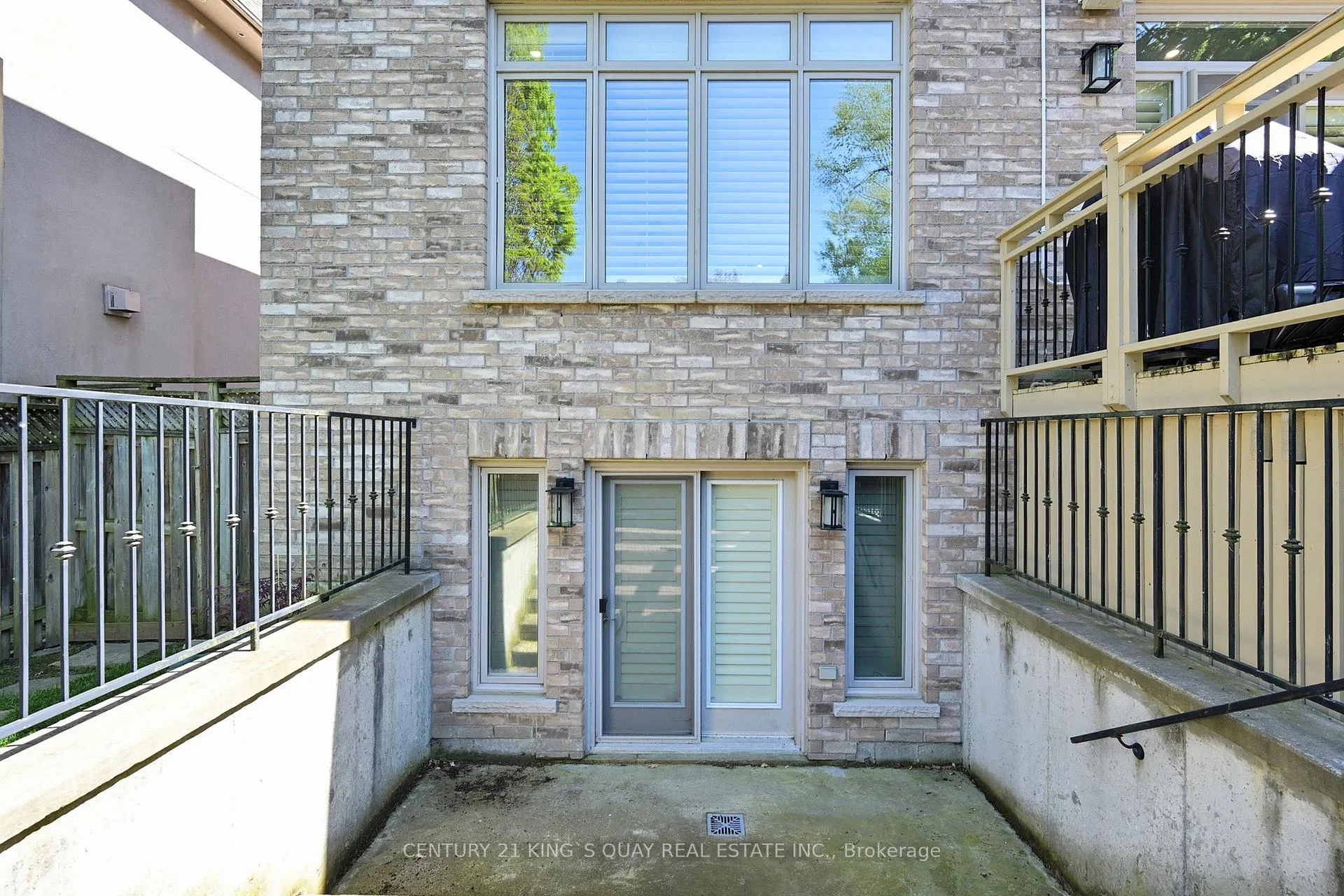 Photo 37 of 488A Fairlawn Avenue, Toronto, Bedford Park-Nortown — HOMEH