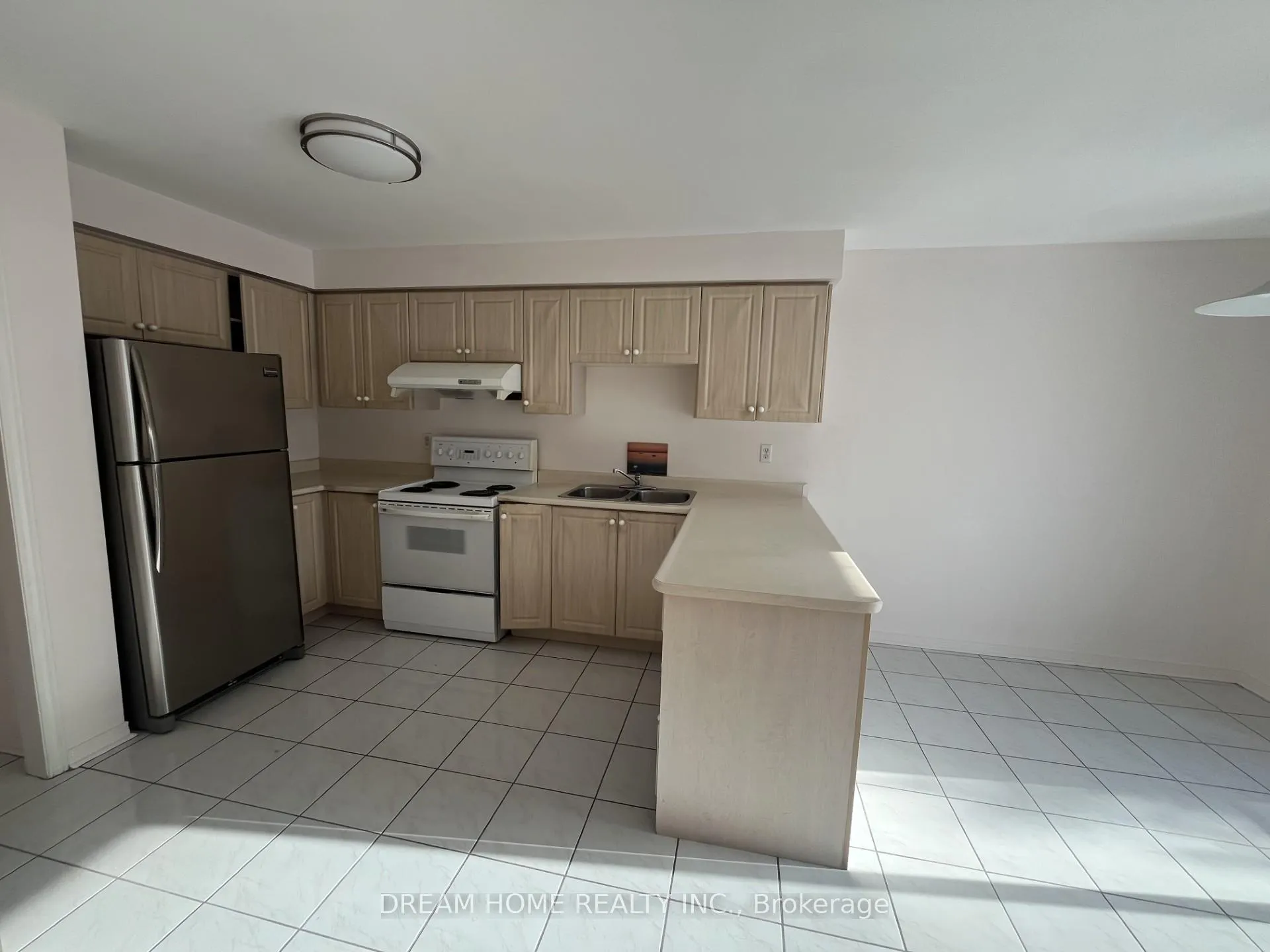 Photo 12 of 79 Cairncross Crescent, Markham, Milliken Mills East — HOMEH