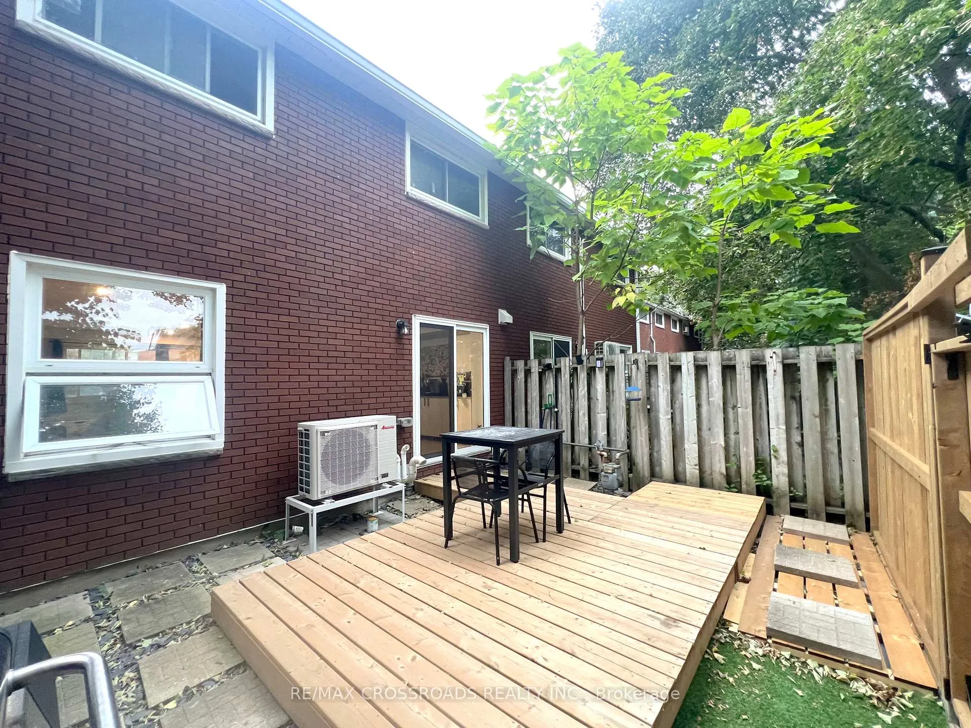 Photo 17 of Unit 7, 647 Albert Street, Waterloo — HOMEH