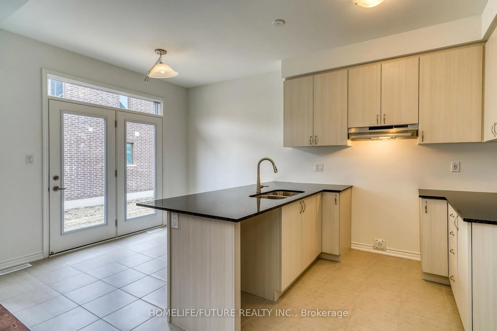 Photo 18 of 1481 MockingBird Square, Pickering, Rural Pickering — HOMEH