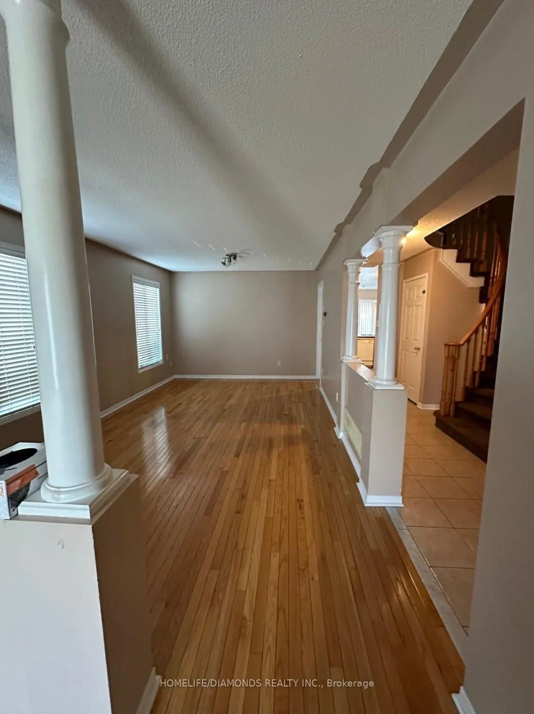 Photo 5 of Unit UPPER, 39 Capistro Street, Brampton, Fletcher's Meadow — HOMEH