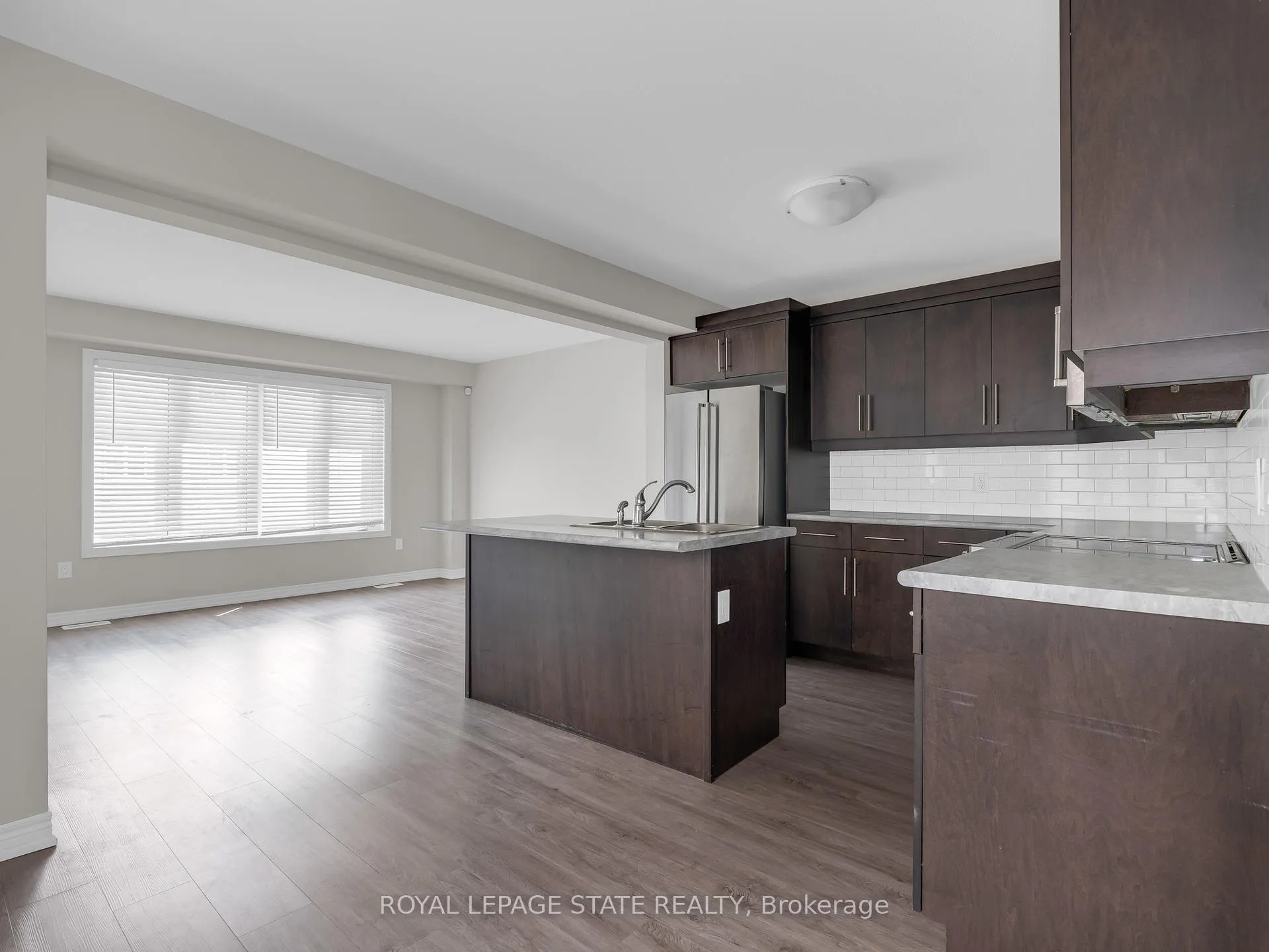 Photo 2 of 9573 Tallgrass Avenue, Niagara Falls, Lyons Creek — HOMEH