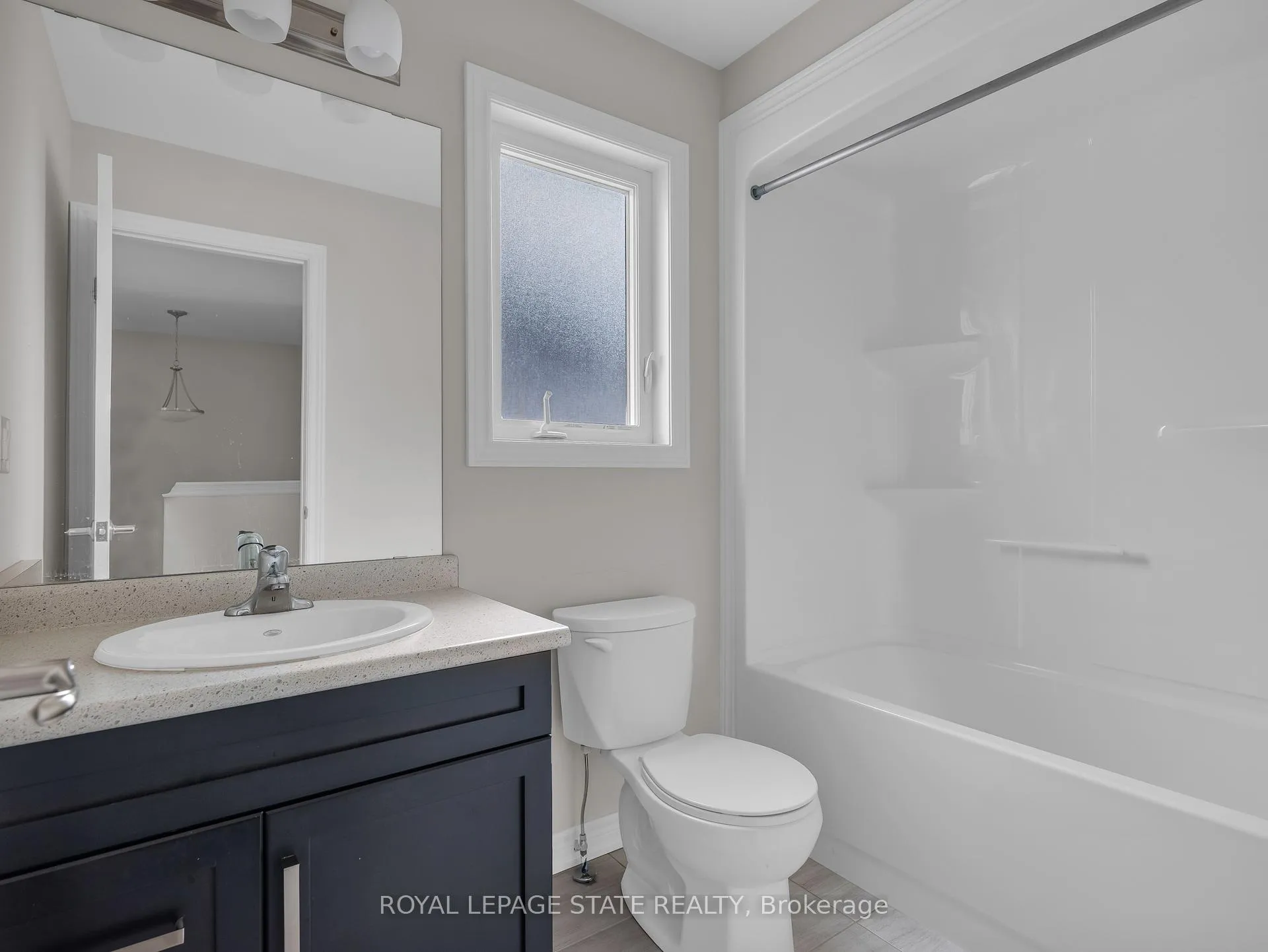 Photo 9 of 9573 Tallgrass Avenue, Niagara Falls, Lyons Creek — HOMEH