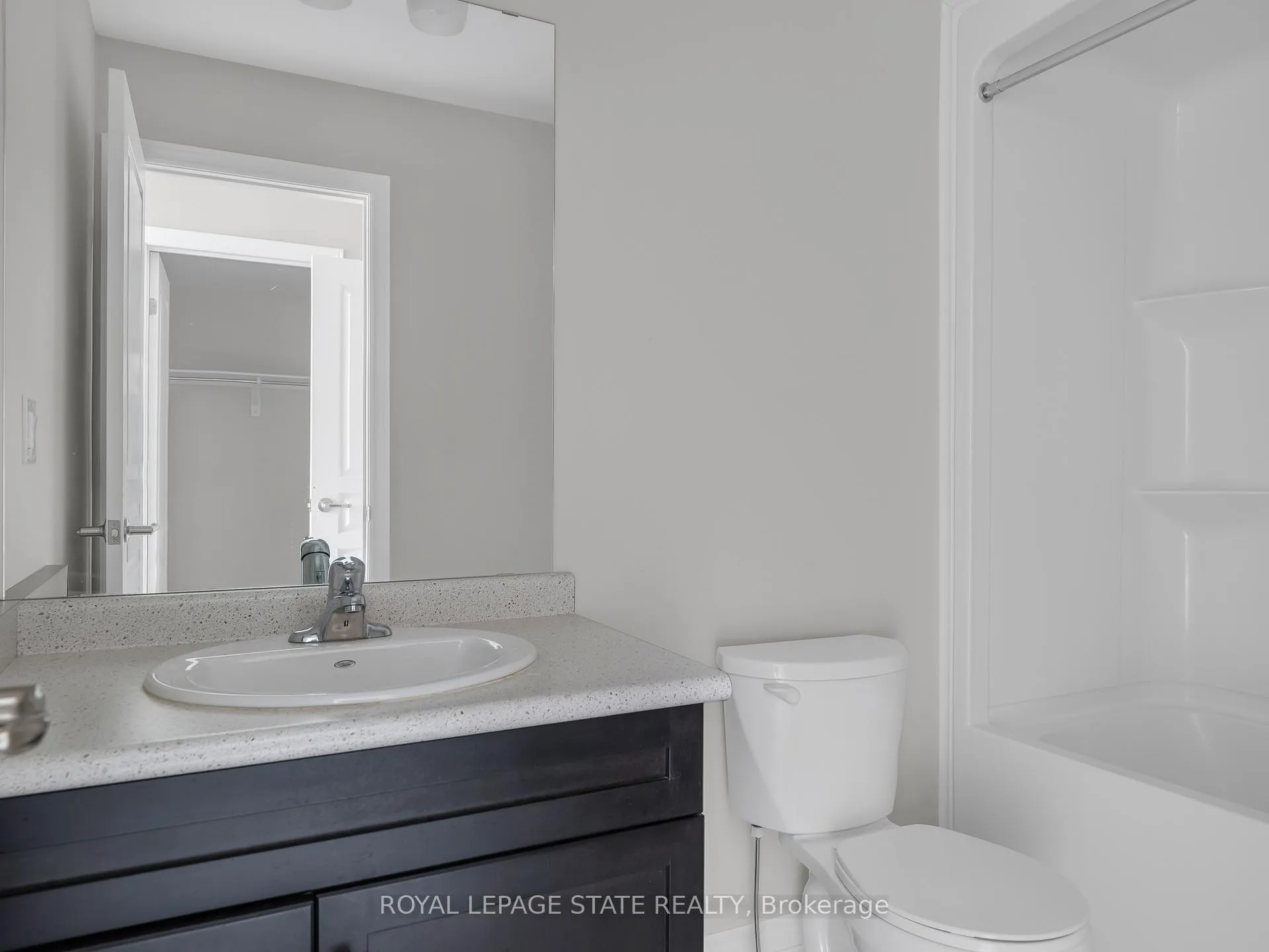 Photo 11 of 9573 Tallgrass Avenue, Niagara Falls, Lyons Creek — HOMEH
