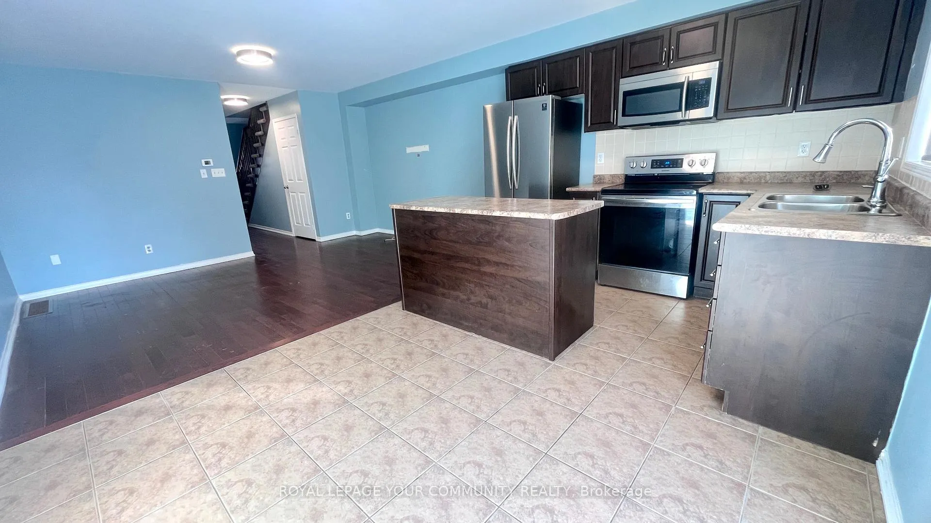 Photo 11 of 8 Arbuckle Way, Whitby, Blue Grass Meadows — HOMEH