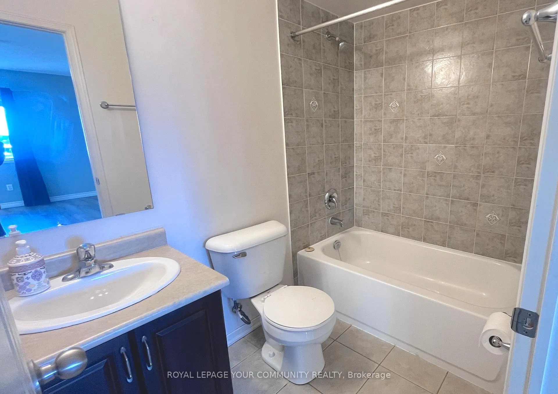 Photo 20 of 8 Arbuckle Way, Whitby, Blue Grass Meadows — HOMEH