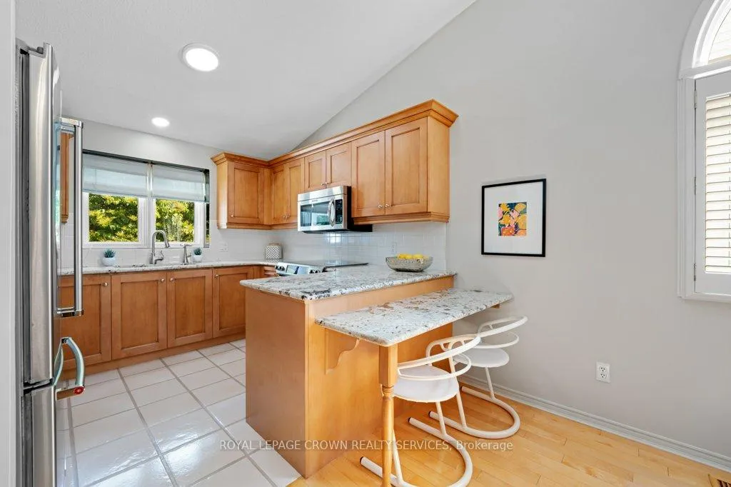 Photo 8 of 15 Quinte Crescent, Kitchener — HOMEH