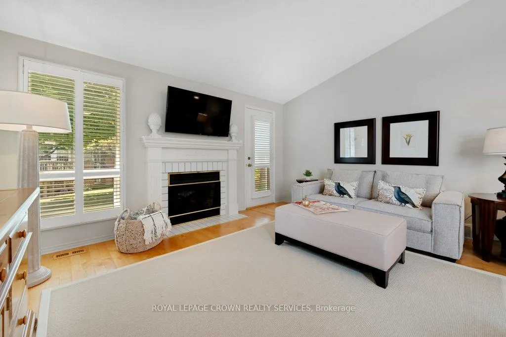 Photo 14 of 15 Quinte Crescent, Kitchener — HOMEH