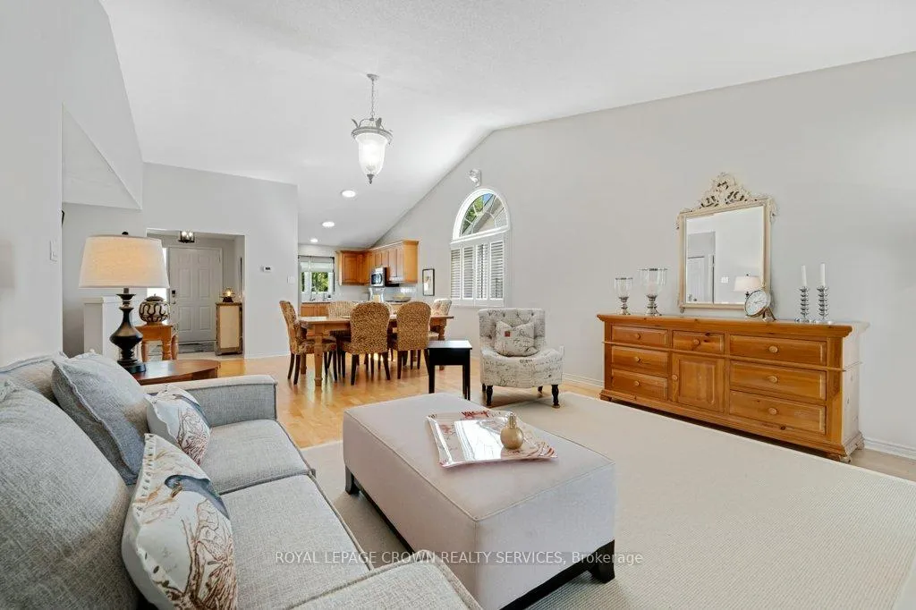 Photo 15 of 15 Quinte Crescent, Kitchener — HOMEH