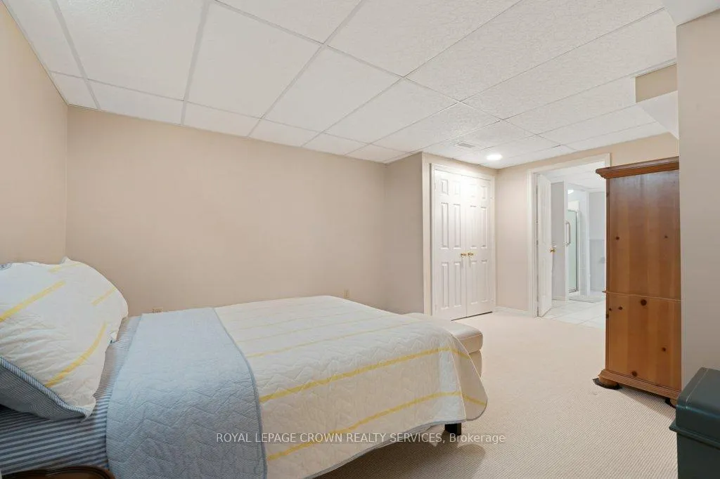Photo 24 of 15 Quinte Crescent, Kitchener — HOMEH