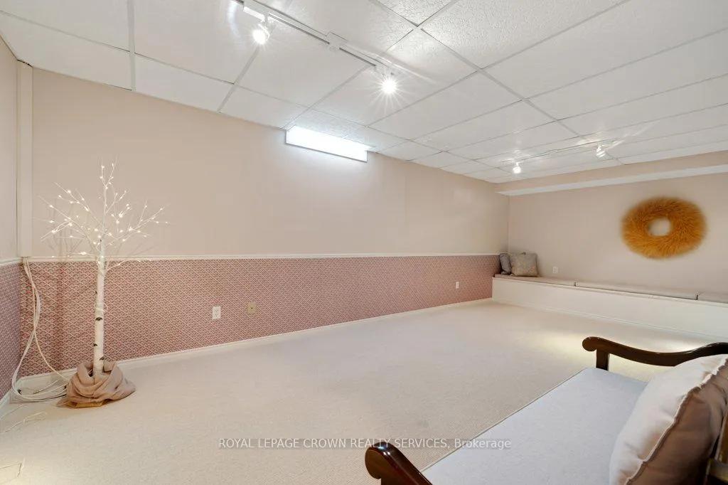 Photo 27 of 15 Quinte Crescent, Kitchener — HOMEH
