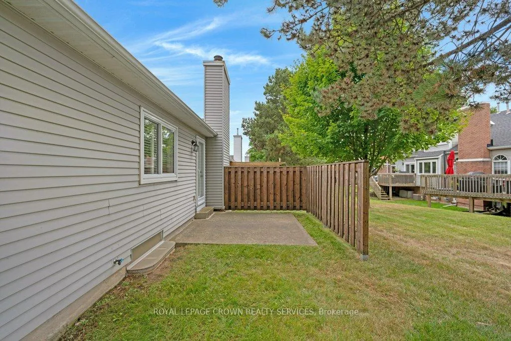 Photo 30 of 15 Quinte Crescent, Kitchener — HOMEH
