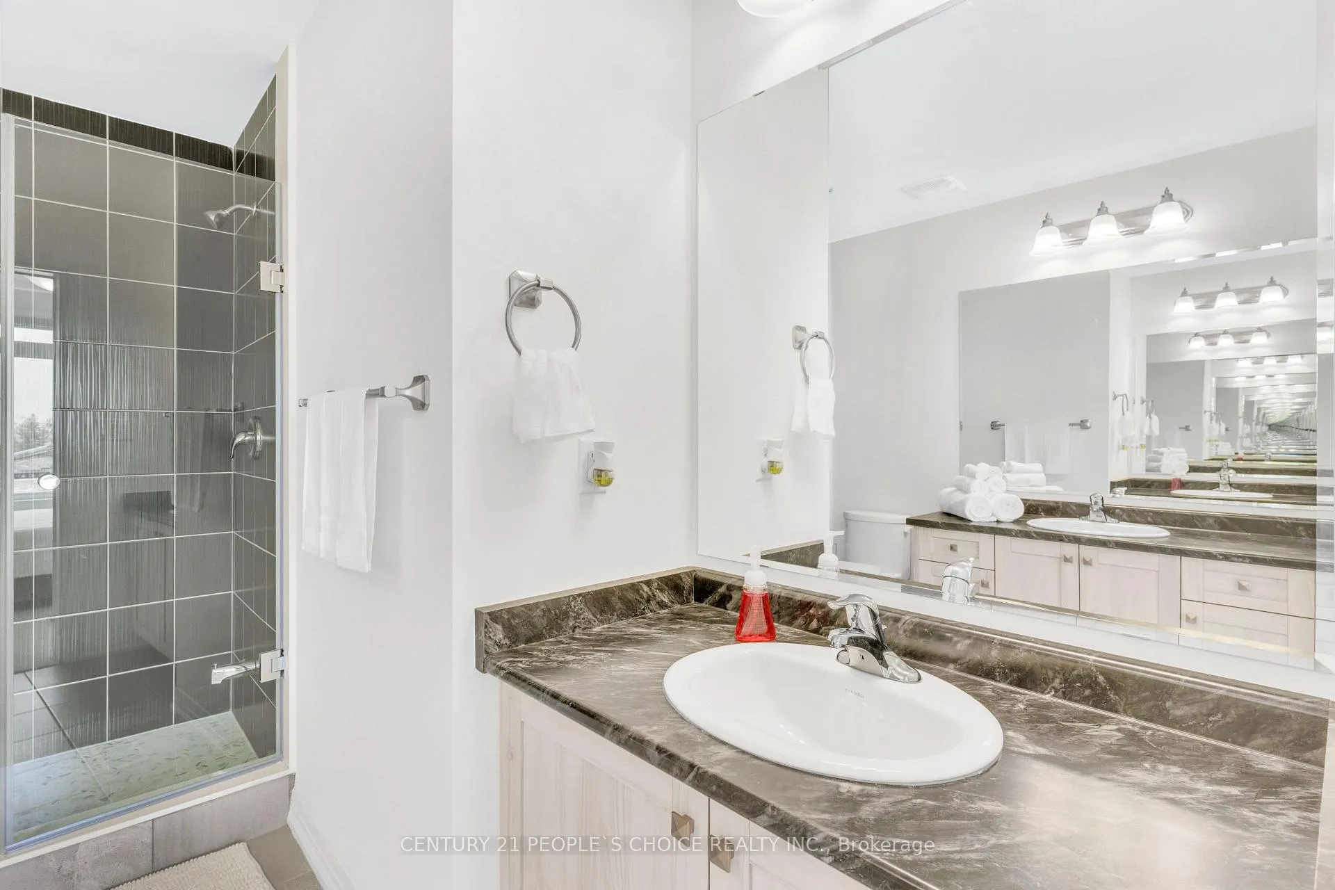 Photo 17 of 18 Skyridge Drive, Brampton, Bram East — HOMEH