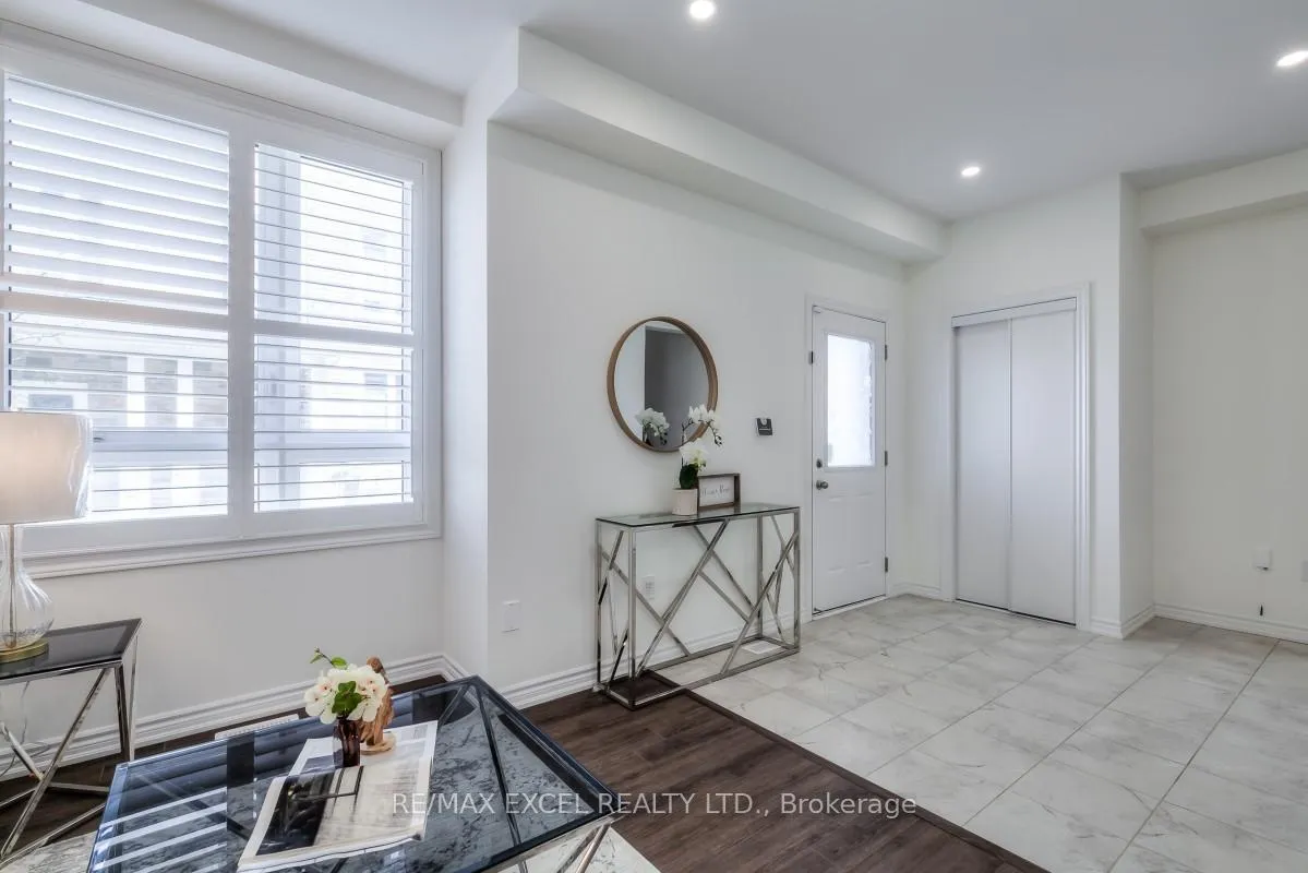 Photo 5 of 30 Massachusetts Lane, Markham, Wismer — HOMEH