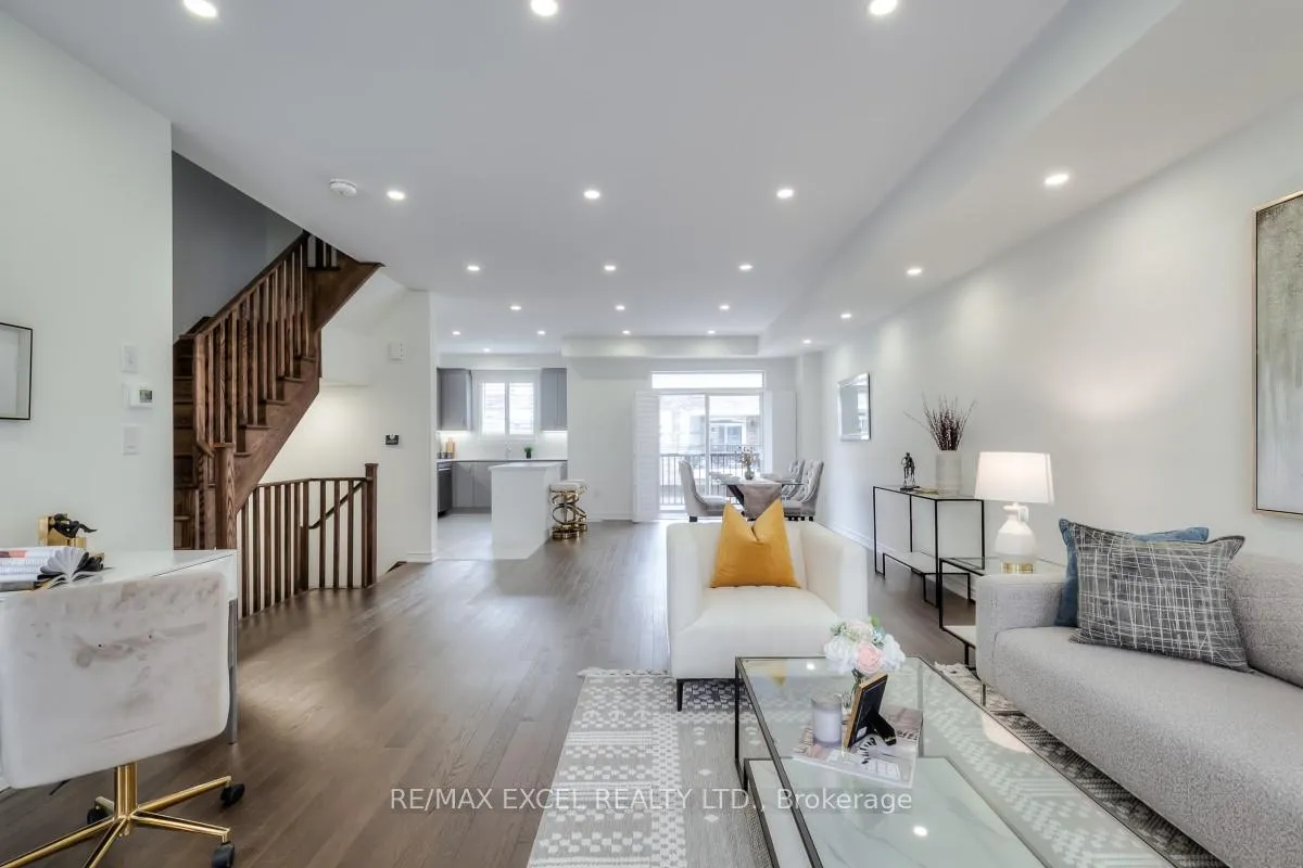 Photo 12 of 30 Massachusetts Lane, Markham, Wismer — HOMEH