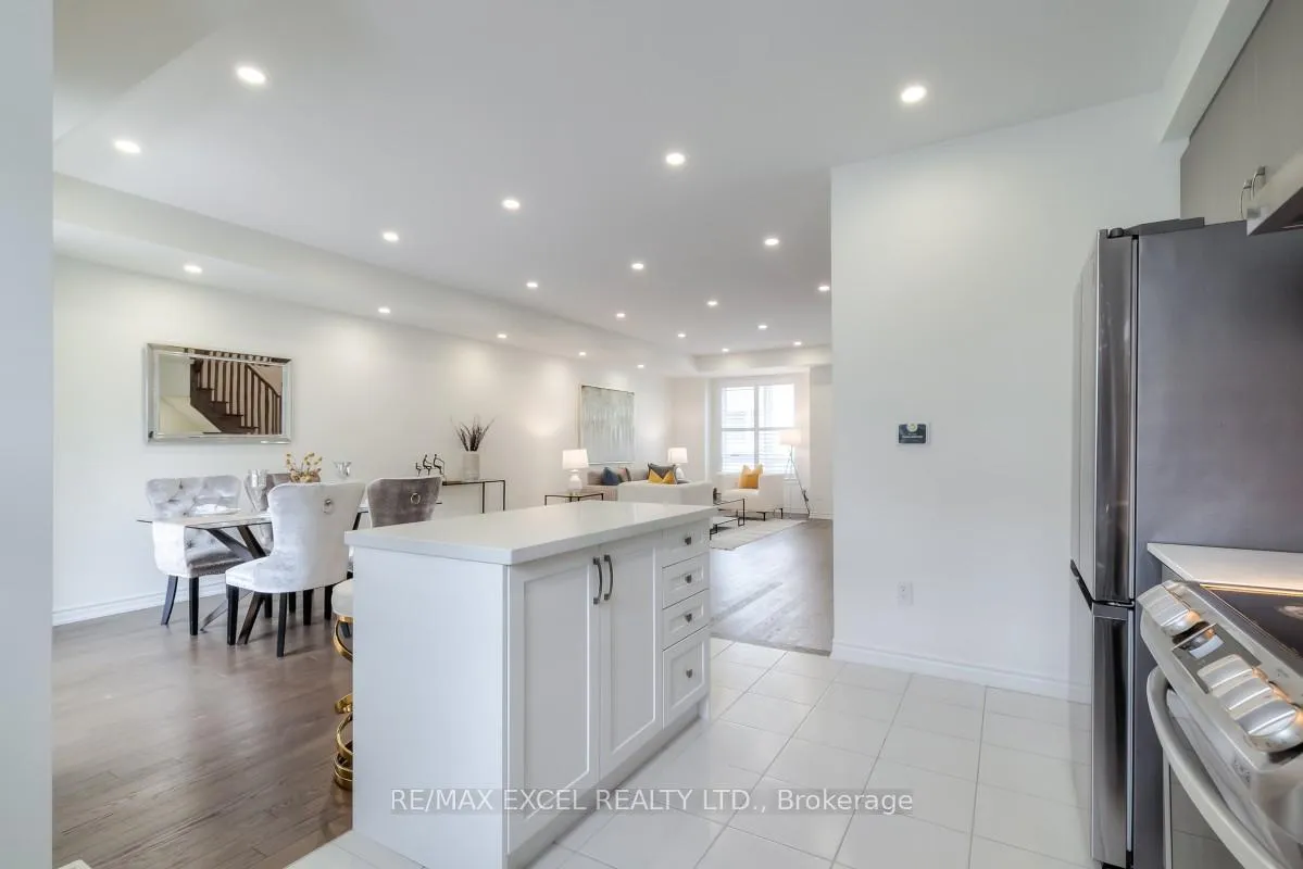 Photo 18 of 30 Massachusetts Lane, Markham, Wismer — HOMEH