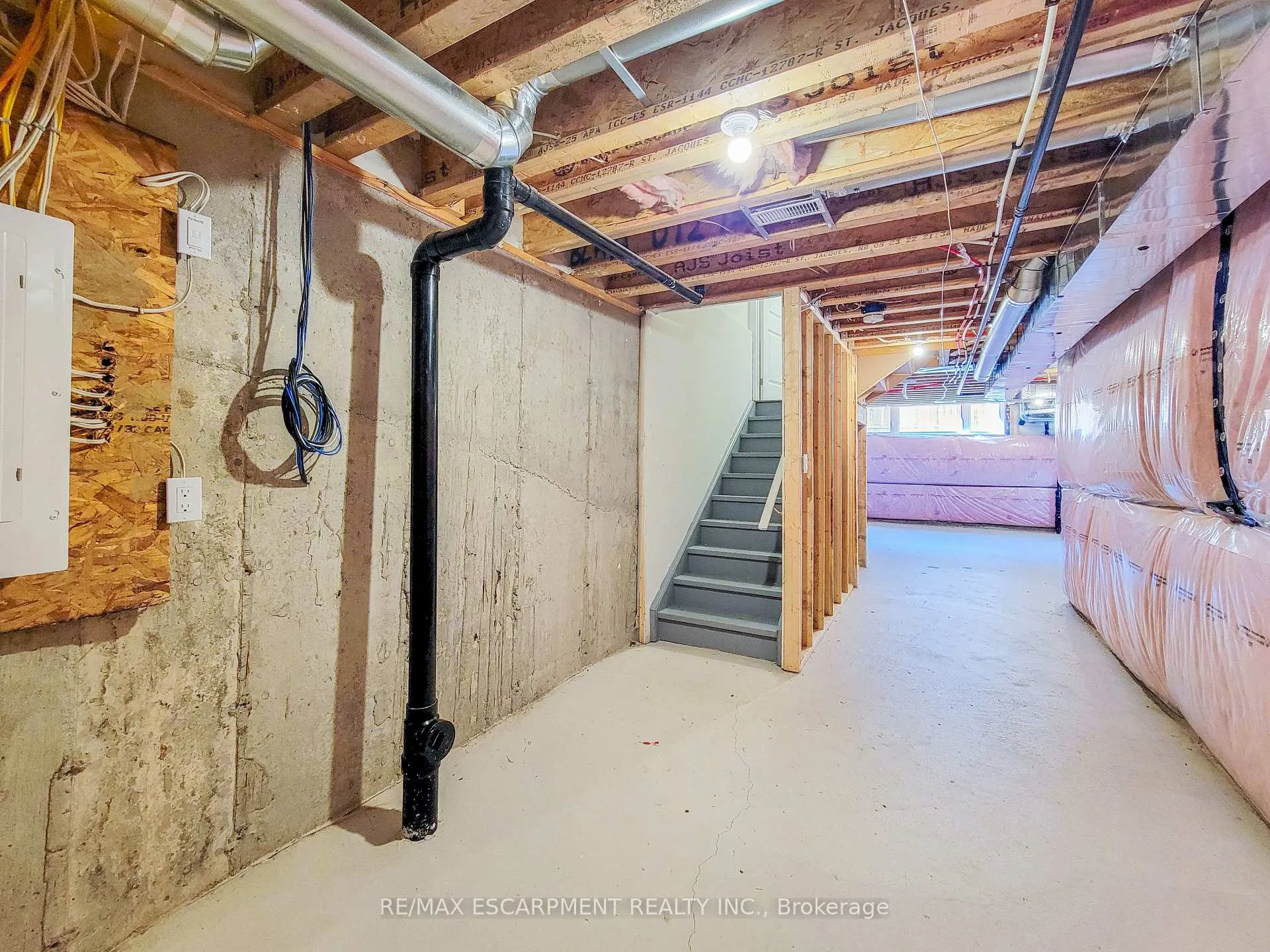 Photo 28 of Unit 4, 10 Freedom Crescent, Hamilton, Mount Hope — HOMEH