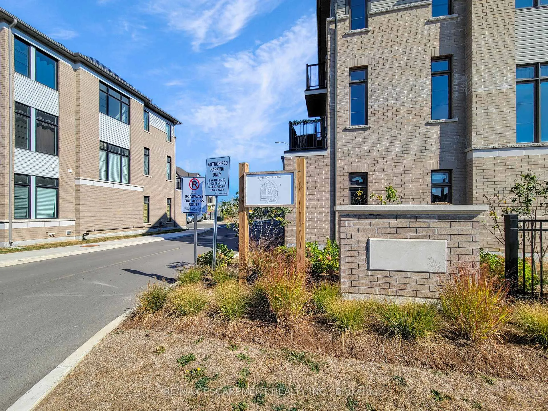 Photo 34 of Unit 4, 10 Freedom Crescent, Hamilton, Mount Hope — HOMEH
