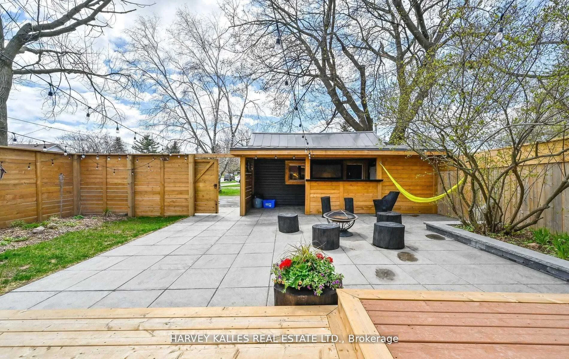 Photo 11 of 262 Oshawa Boulevard S, Oshawa, Central — HOMEH