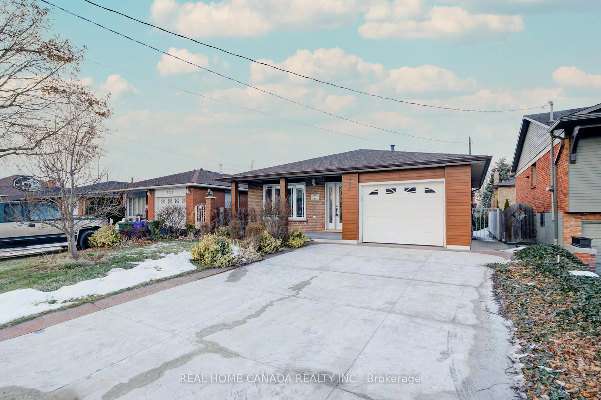 Photo 2 of 320 Highridge Ave, Hamilton, Riverdale — HOMEH
