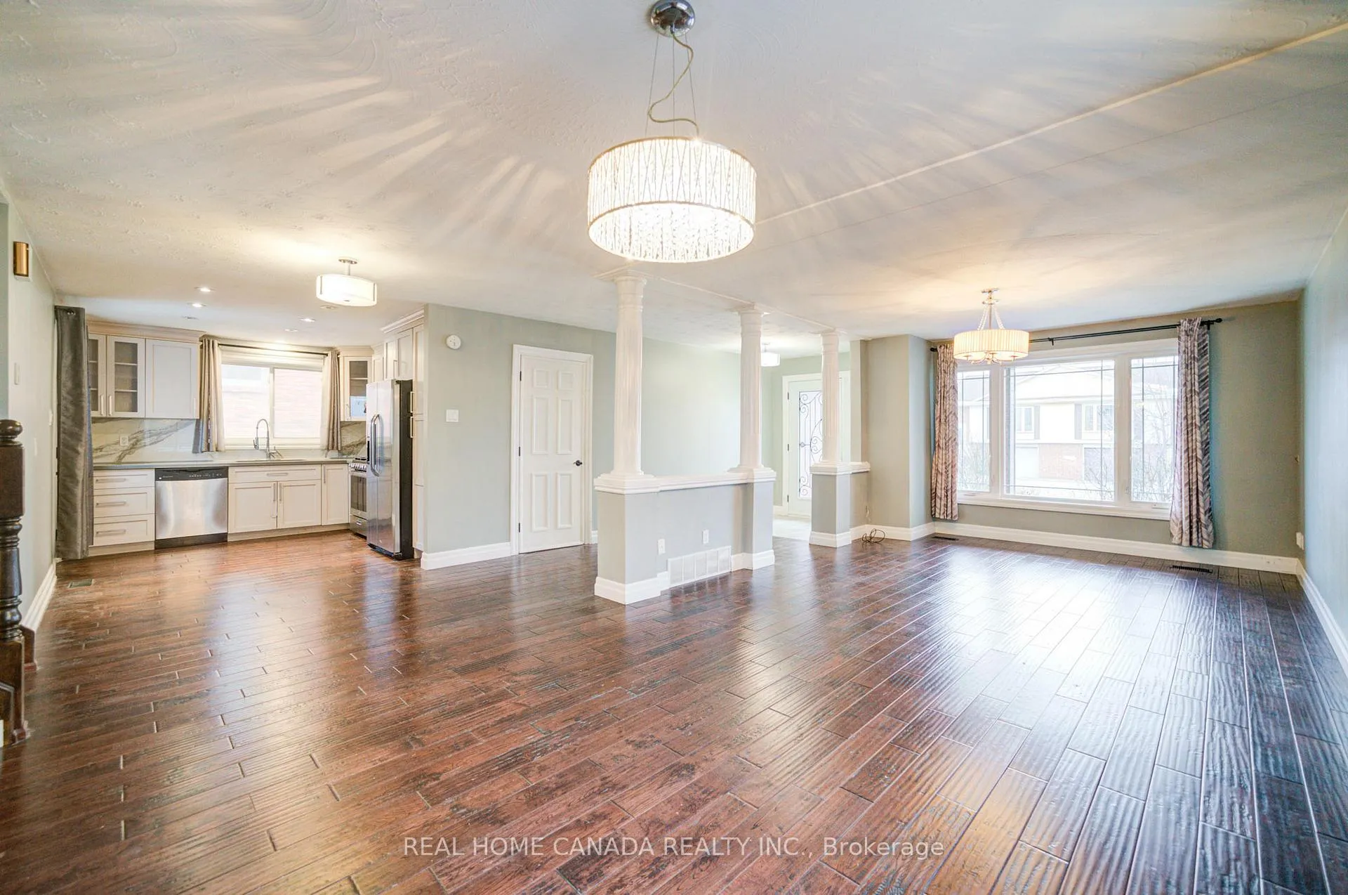 Photo 7 of 320 Highridge Ave, Hamilton, Riverdale — HOMEH