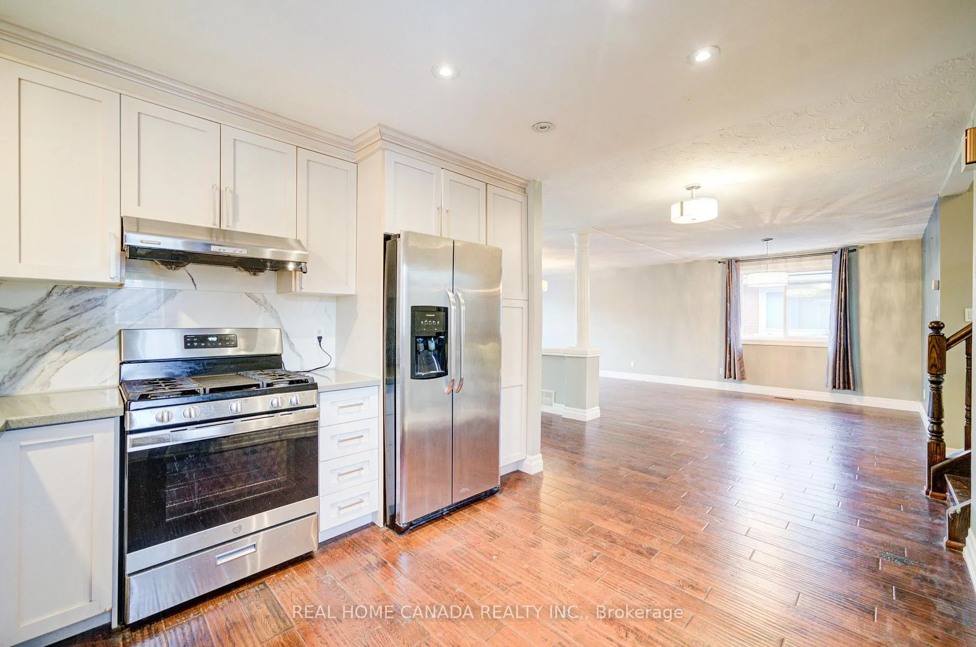 Photo 11 of 320 Highridge Ave, Hamilton, Riverdale — HOMEH