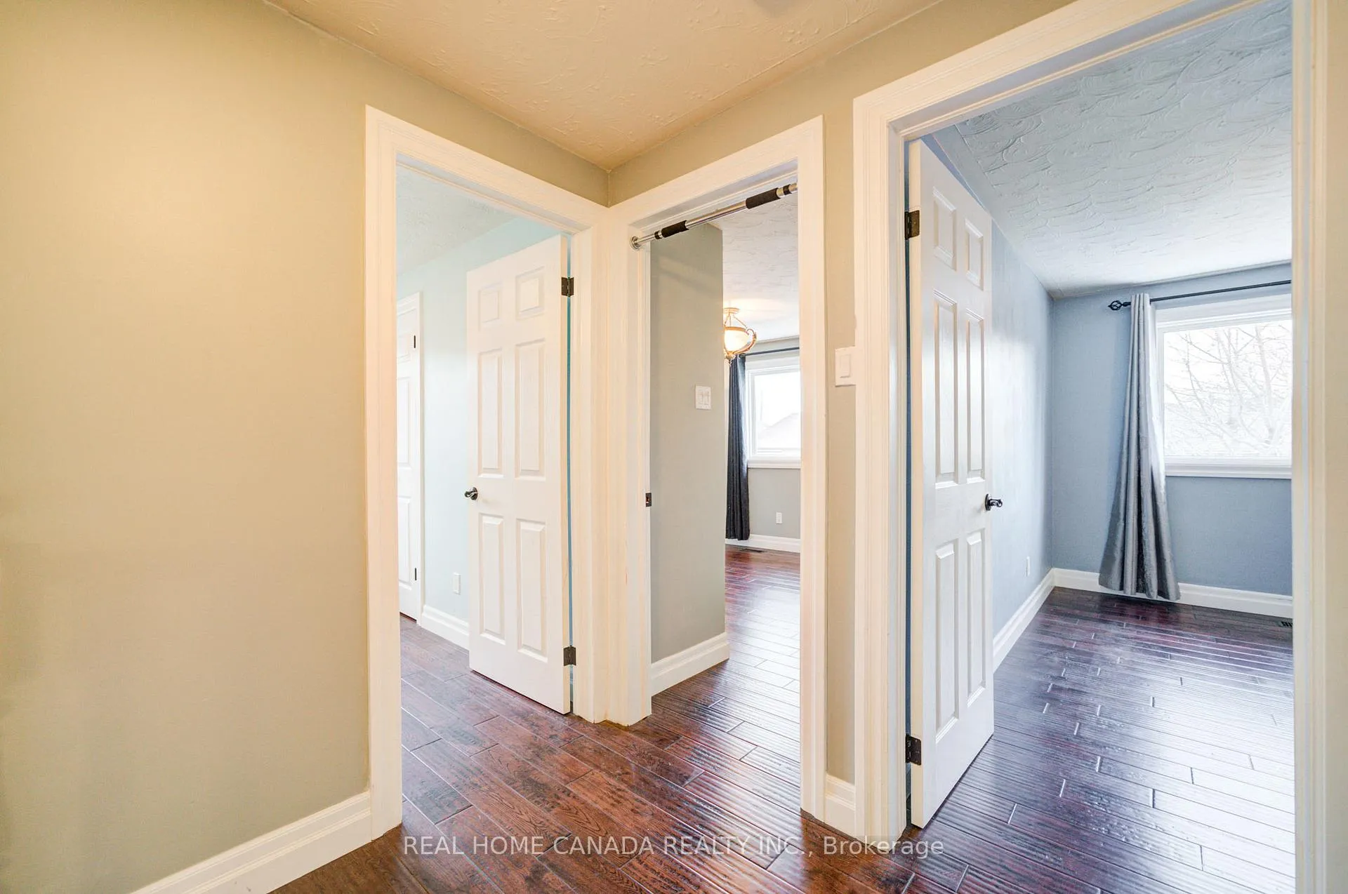 Photo 16 of 320 Highridge Ave, Hamilton, Riverdale — HOMEH