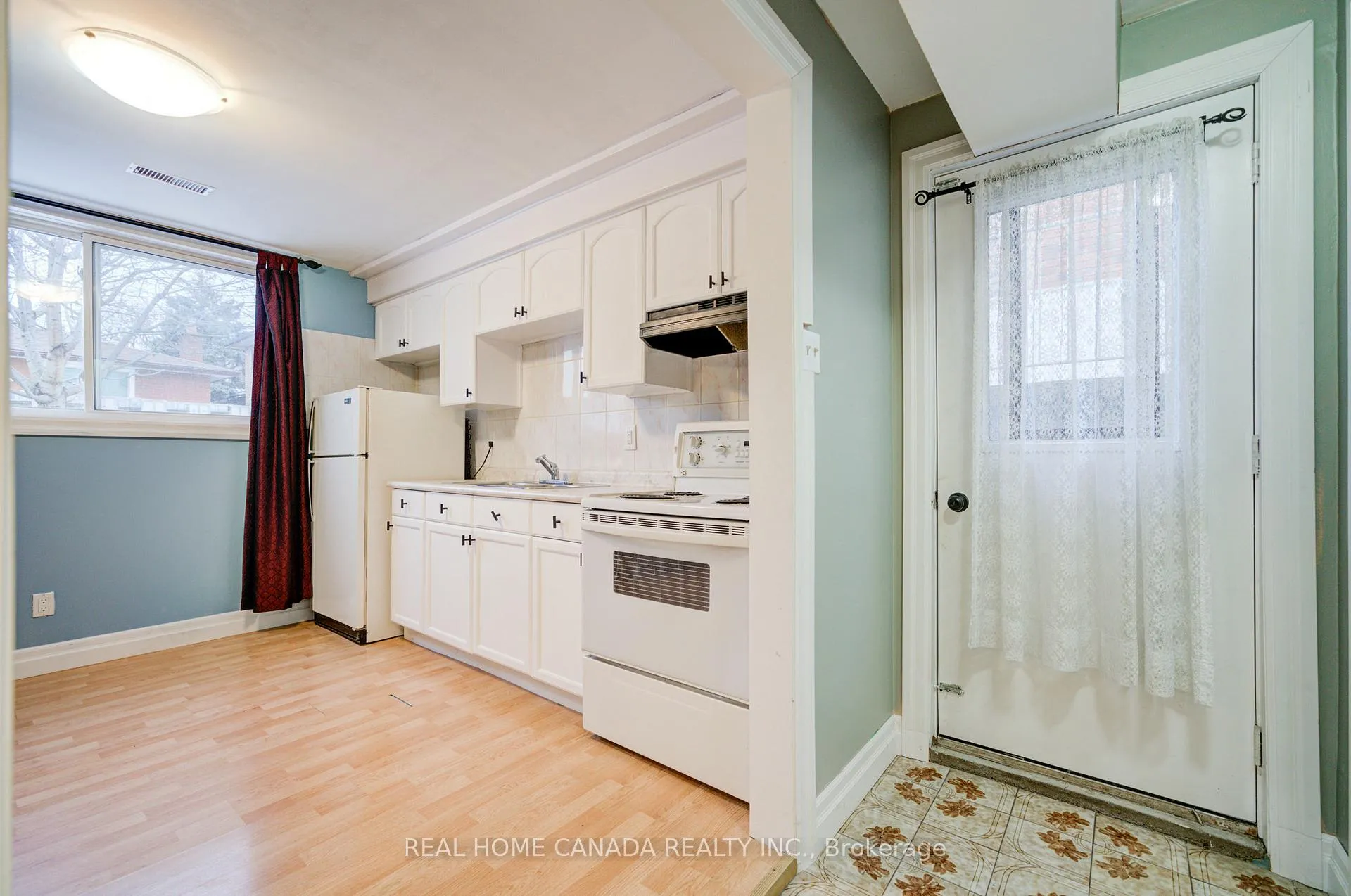 Photo 26 of 320 Highridge Ave, Hamilton, Riverdale — HOMEH