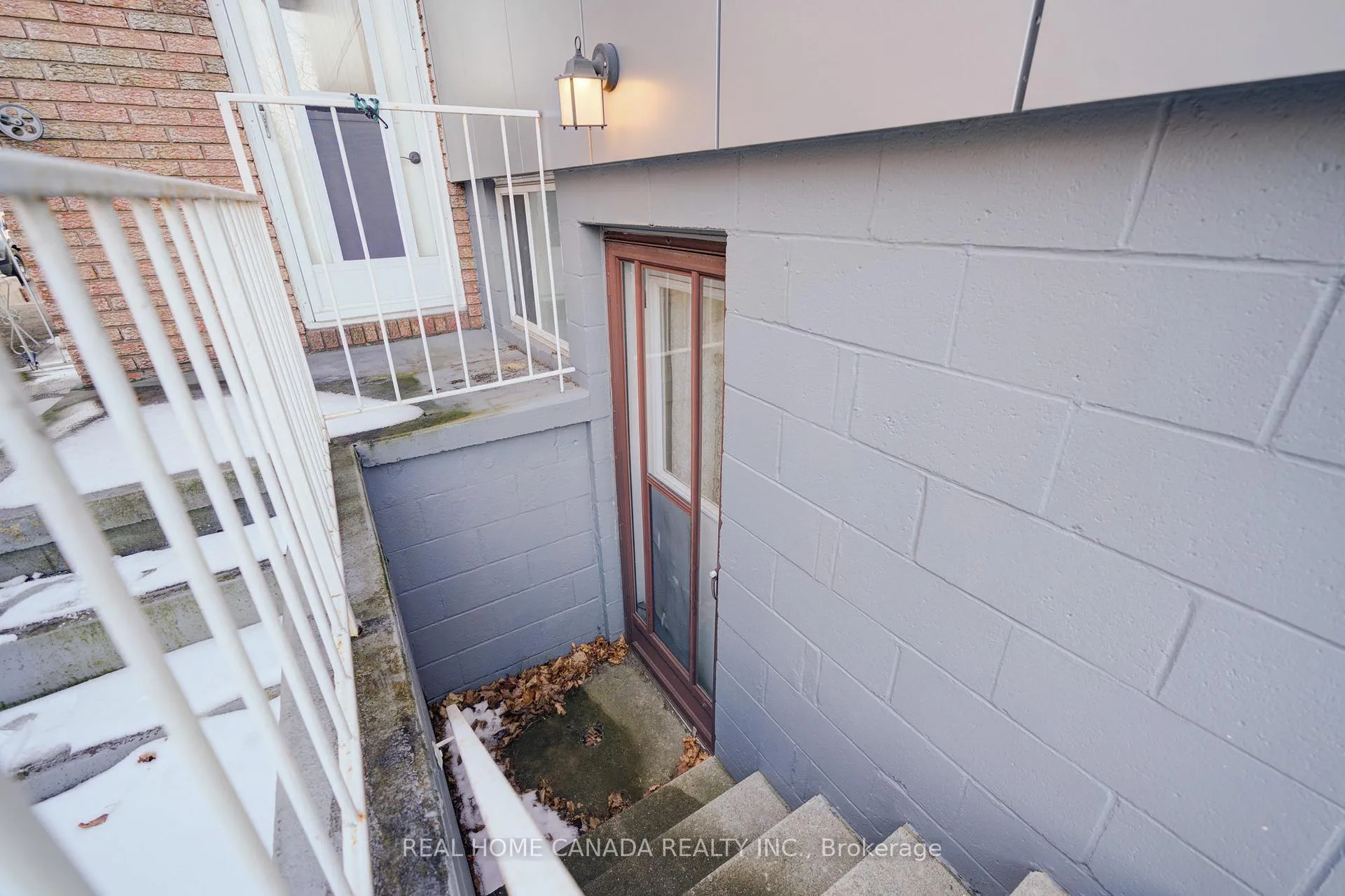 Photo 38 of 320 Highridge Ave, Hamilton, Riverdale — HOMEH