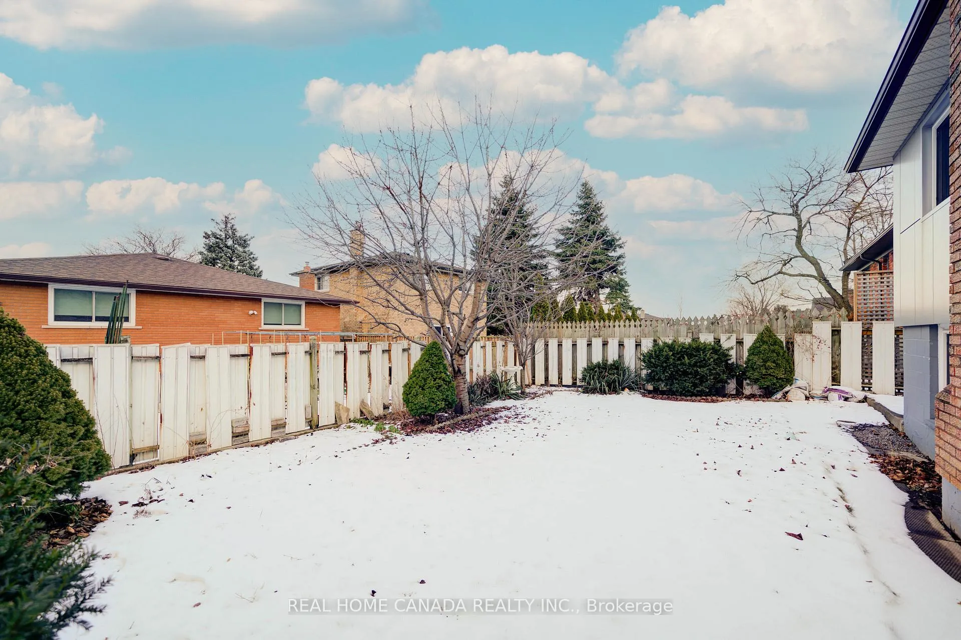 Photo 40 of 320 Highridge Ave, Hamilton, Riverdale — HOMEH