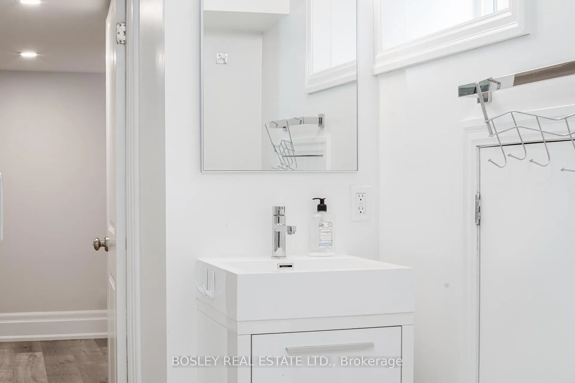 Photo 25 of Unit Bsmt, 2 Parr Street, Toronto, Little Portugal — HOMEH