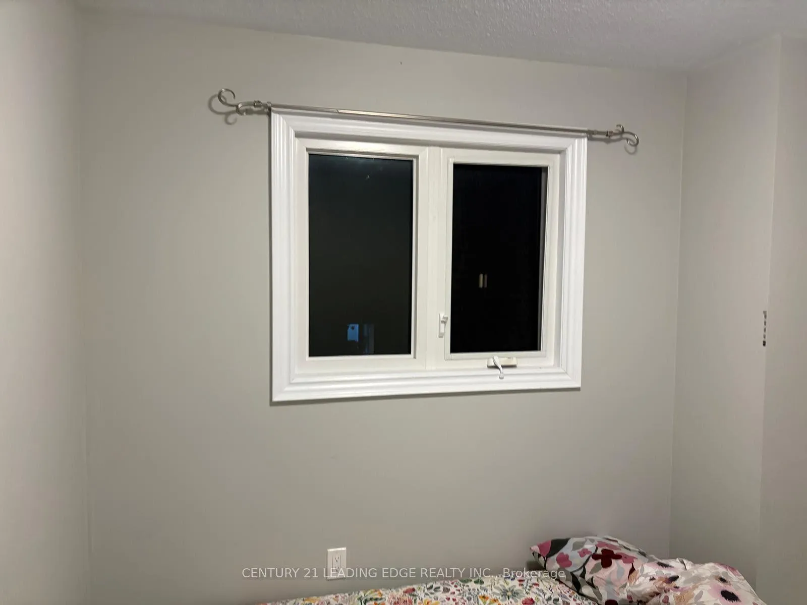 Photo 17 of 23 Winterberry Drive, Whitby, Rolling Acres — HOMEH