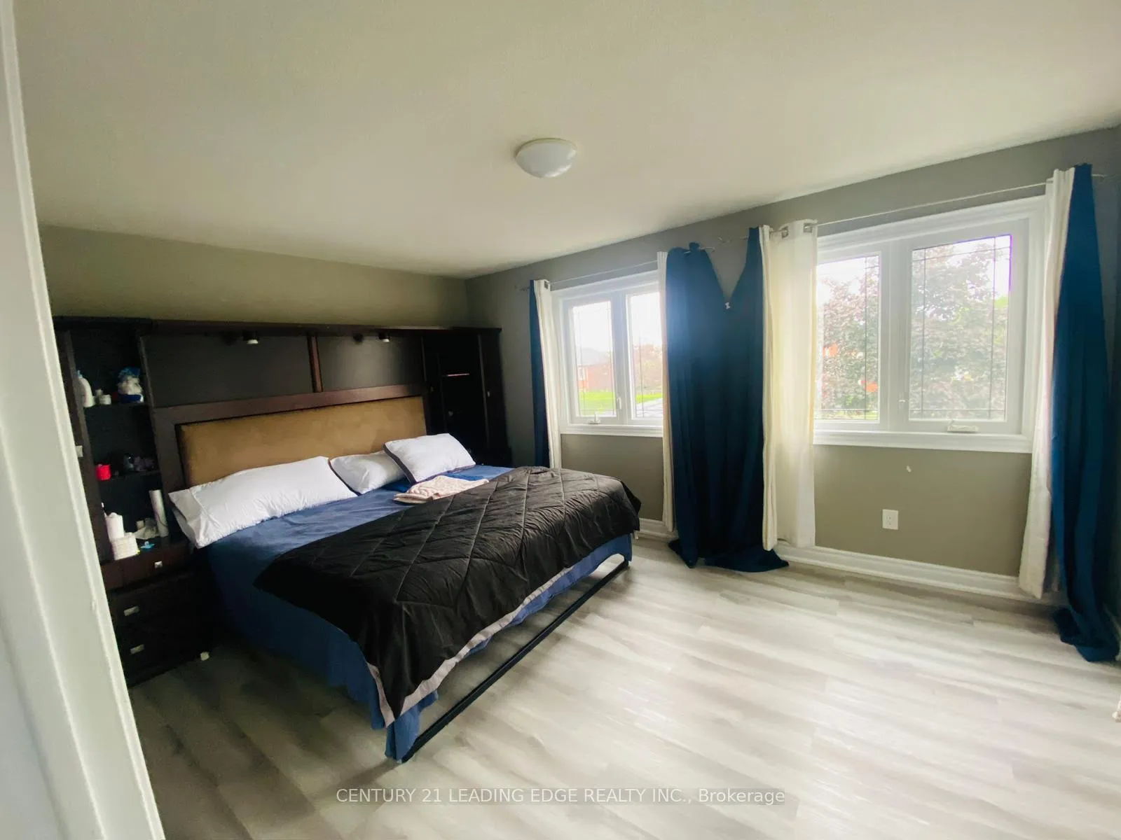 Photo 30 of 23 Winterberry Drive, Whitby, Rolling Acres — HOMEH