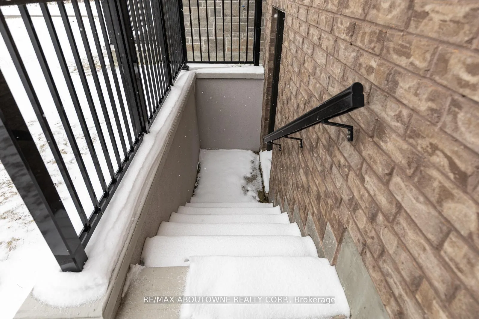Photo 39 of 203 Warden Street, Clearview, Stayner — HOMEH