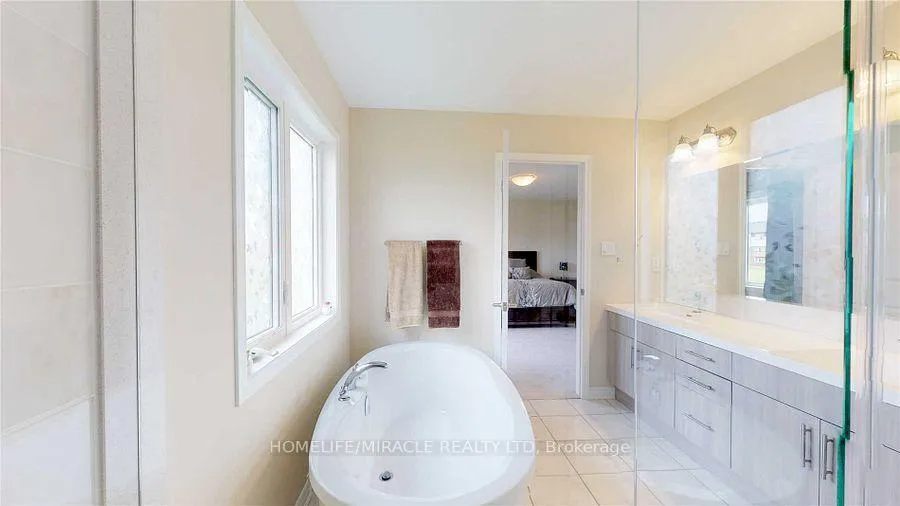 Photo 13 of 482 Blair Creek Drive, Kitchener, Doon South — HOMEH