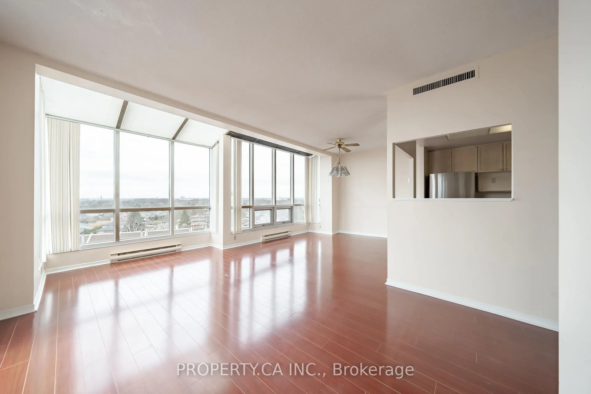 Photo 3 of Unit 812, 25 Cumberland Lane, Ajax, South West — HOMEH
