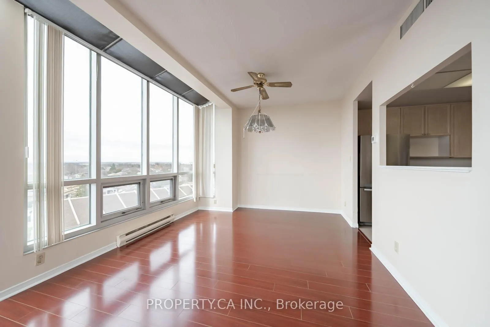 Photo 5 of Unit 812, 25 Cumberland Lane, Ajax, South West — HOMEH