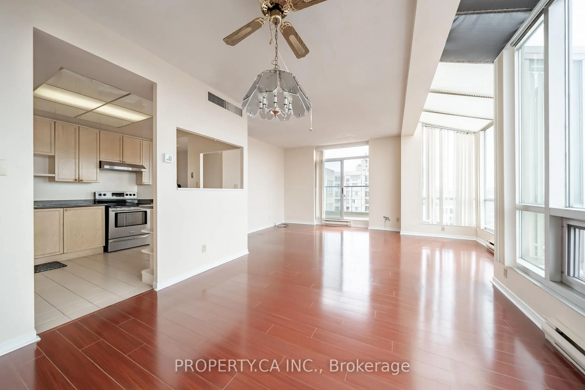 Photo 9 of Unit 812, 25 Cumberland Lane, Ajax, South West — HOMEH