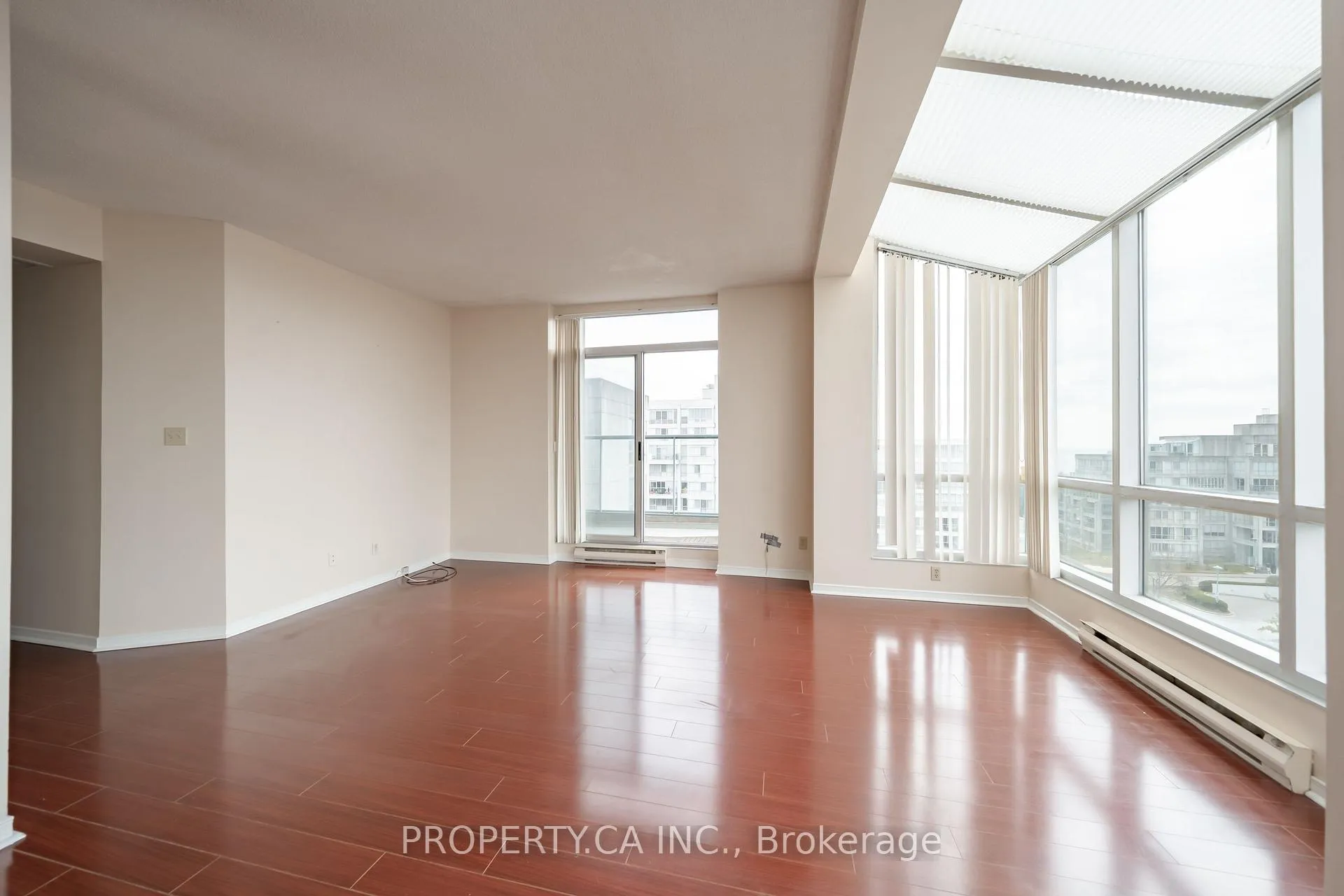 Photo 10 of Unit 812, 25 Cumberland Lane, Ajax, South West — HOMEH