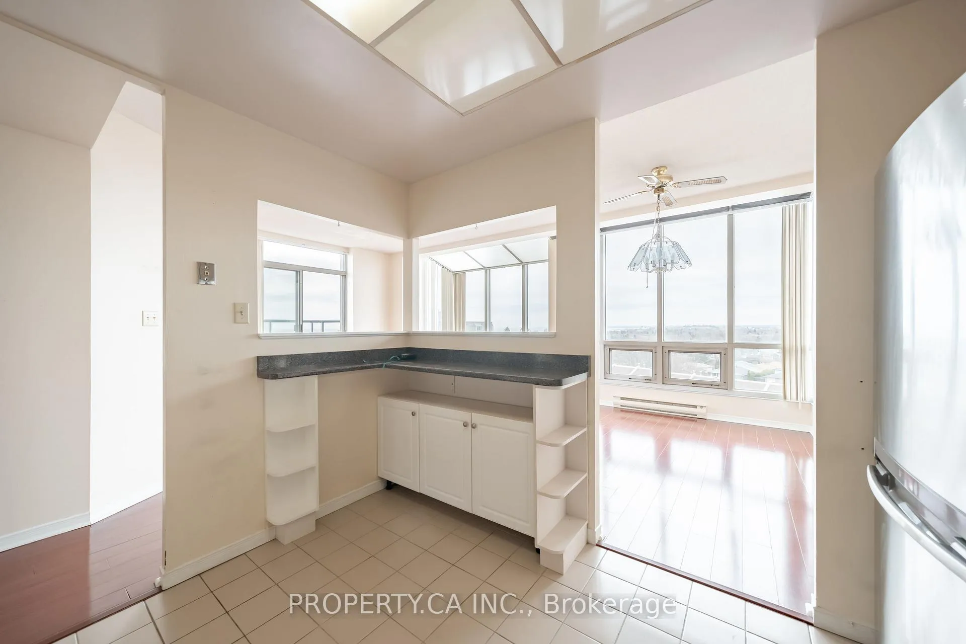 Photo 14 of Unit 812, 25 Cumberland Lane, Ajax, South West — HOMEH