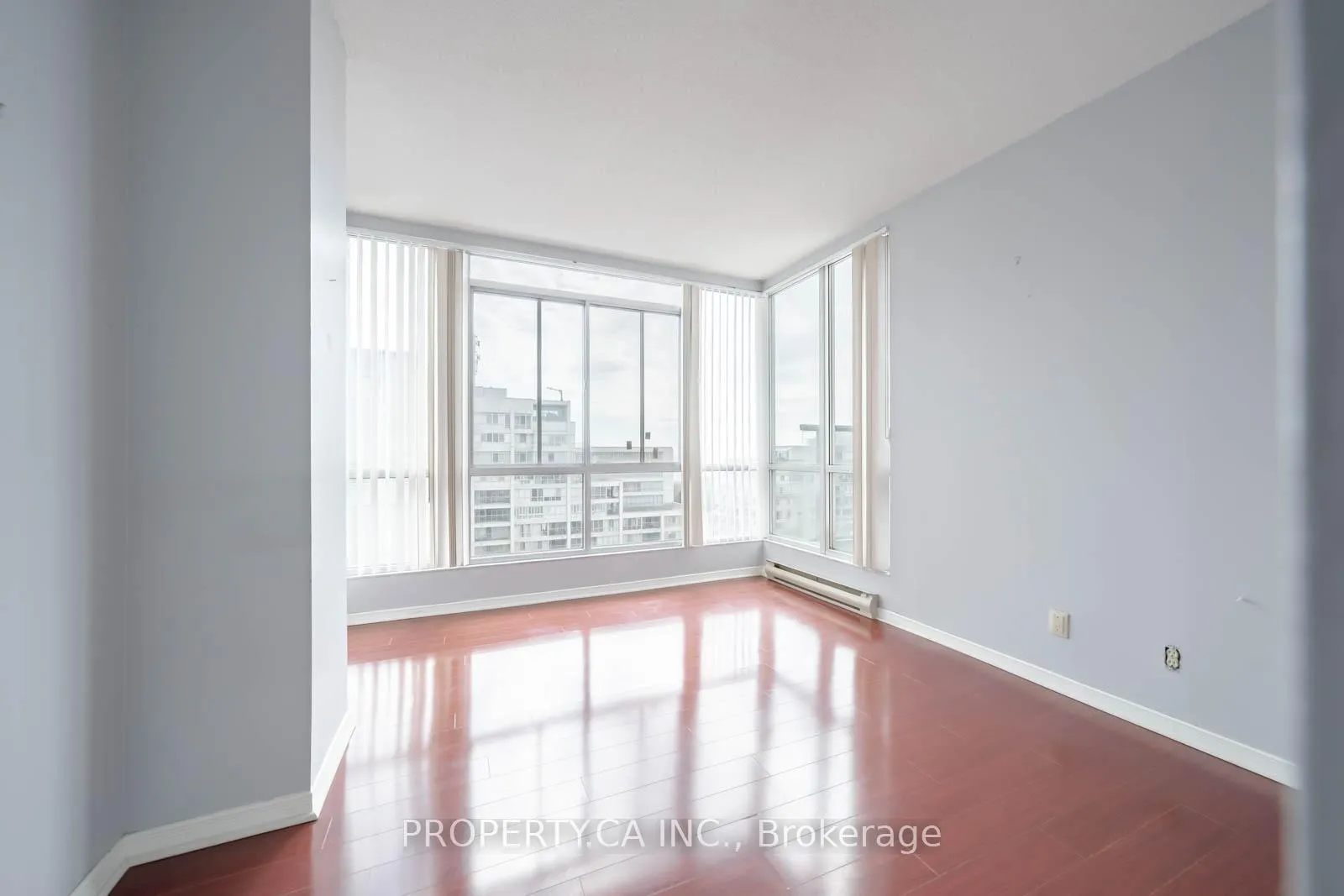 Photo 15 of Unit 812, 25 Cumberland Lane, Ajax, South West — HOMEH