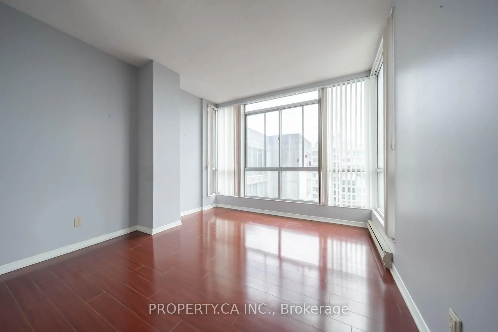 Photo 16 of Unit 812, 25 Cumberland Lane, Ajax, South West — HOMEH