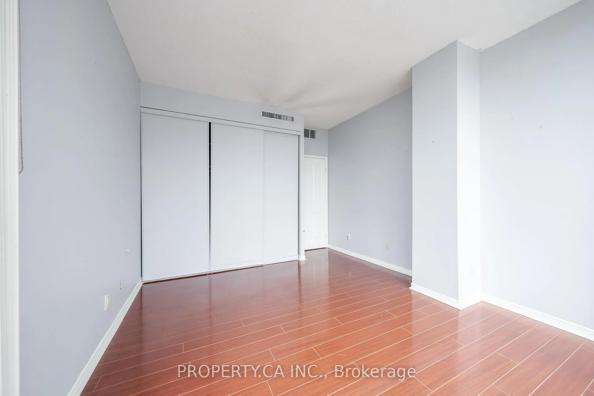 Photo 19 of Unit 812, 25 Cumberland Lane, Ajax, South West — HOMEH