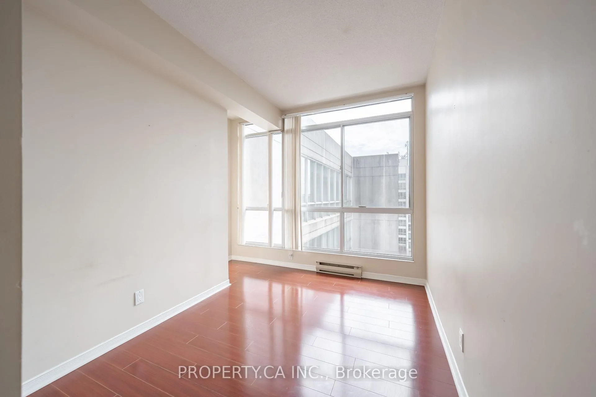Photo 20 of Unit 812, 25 Cumberland Lane, Ajax, South West — HOMEH